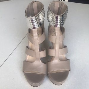 Fergies heels/platforms